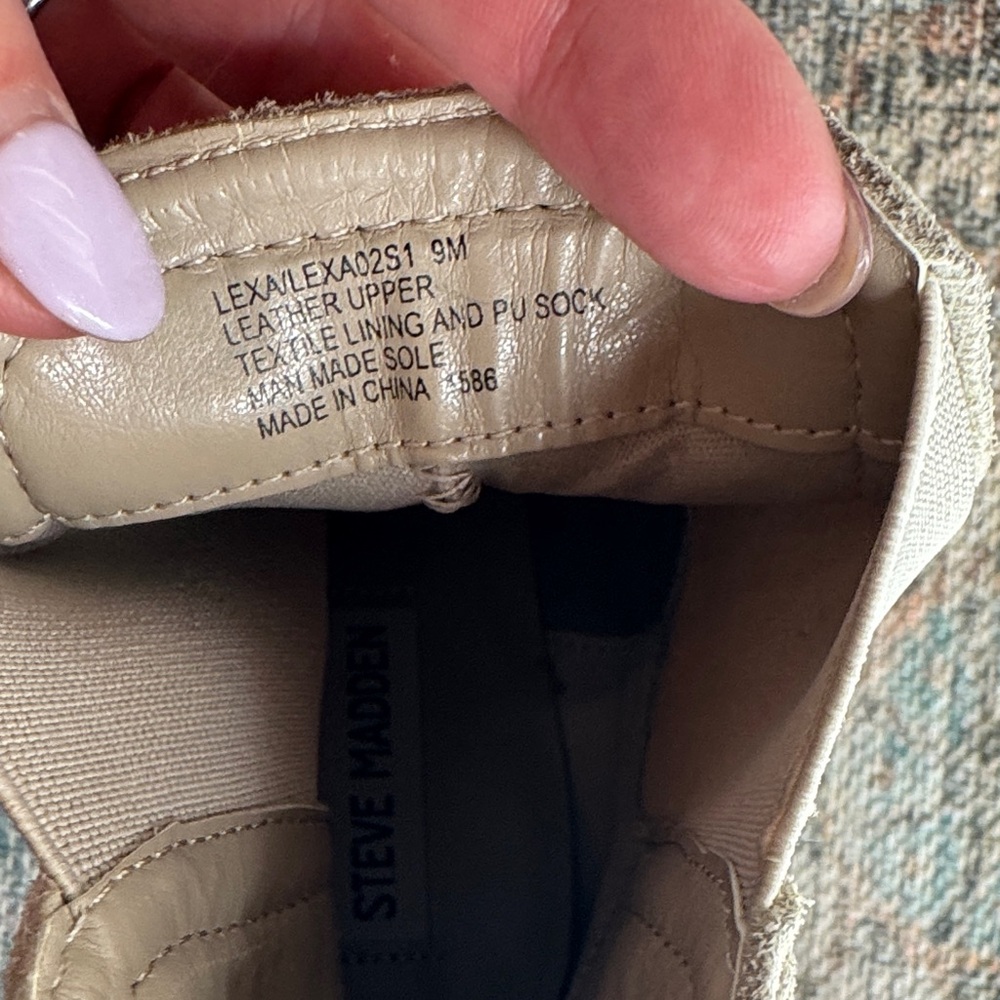 Steve Madden Lexa Cream Neutral Chunky Heeled Bootie 9 - Picture 10 of 14